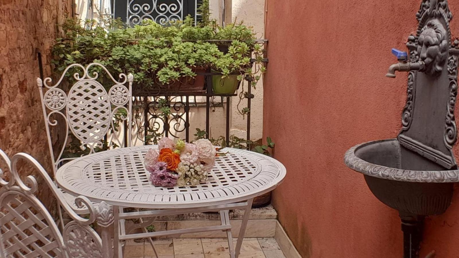Little Miracles Terrace Apartment เวนิส ภายนอก รูปภาพ